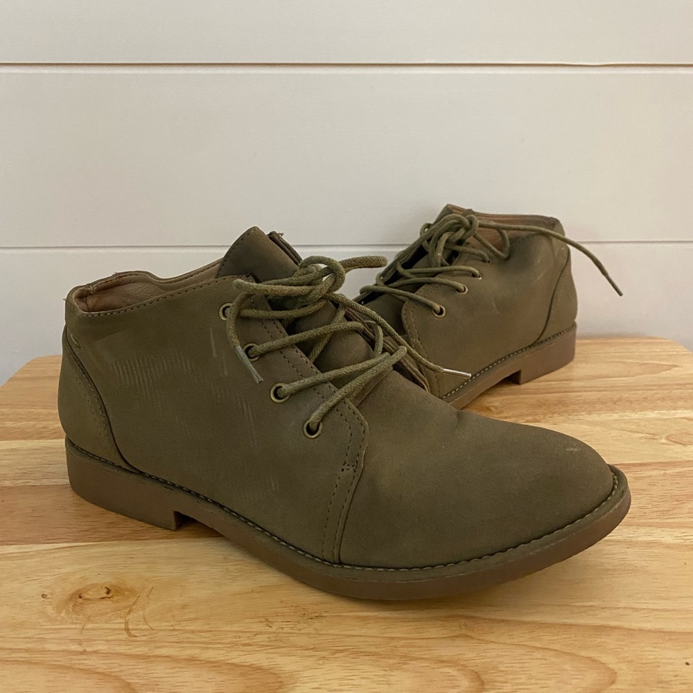 Seven Dials suede shoes